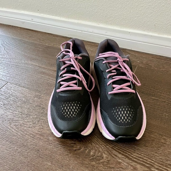 Black and Pink Athletic Sneakers size 10 - Picture 2 of 12